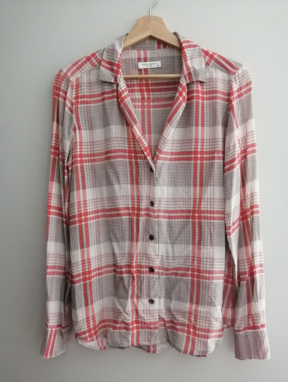 Equipment Femme Silk Slim Signature Plaid Button Up Blouse Grey Orange Small